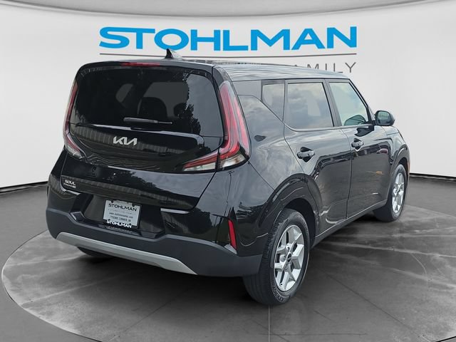 Used 2023 Kia Soul LX w/ LX Technology Package FWD image 5