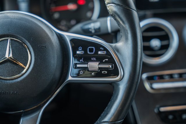 Used 2022 Mercedes-Benz GLC 300 4MATIC image 28
