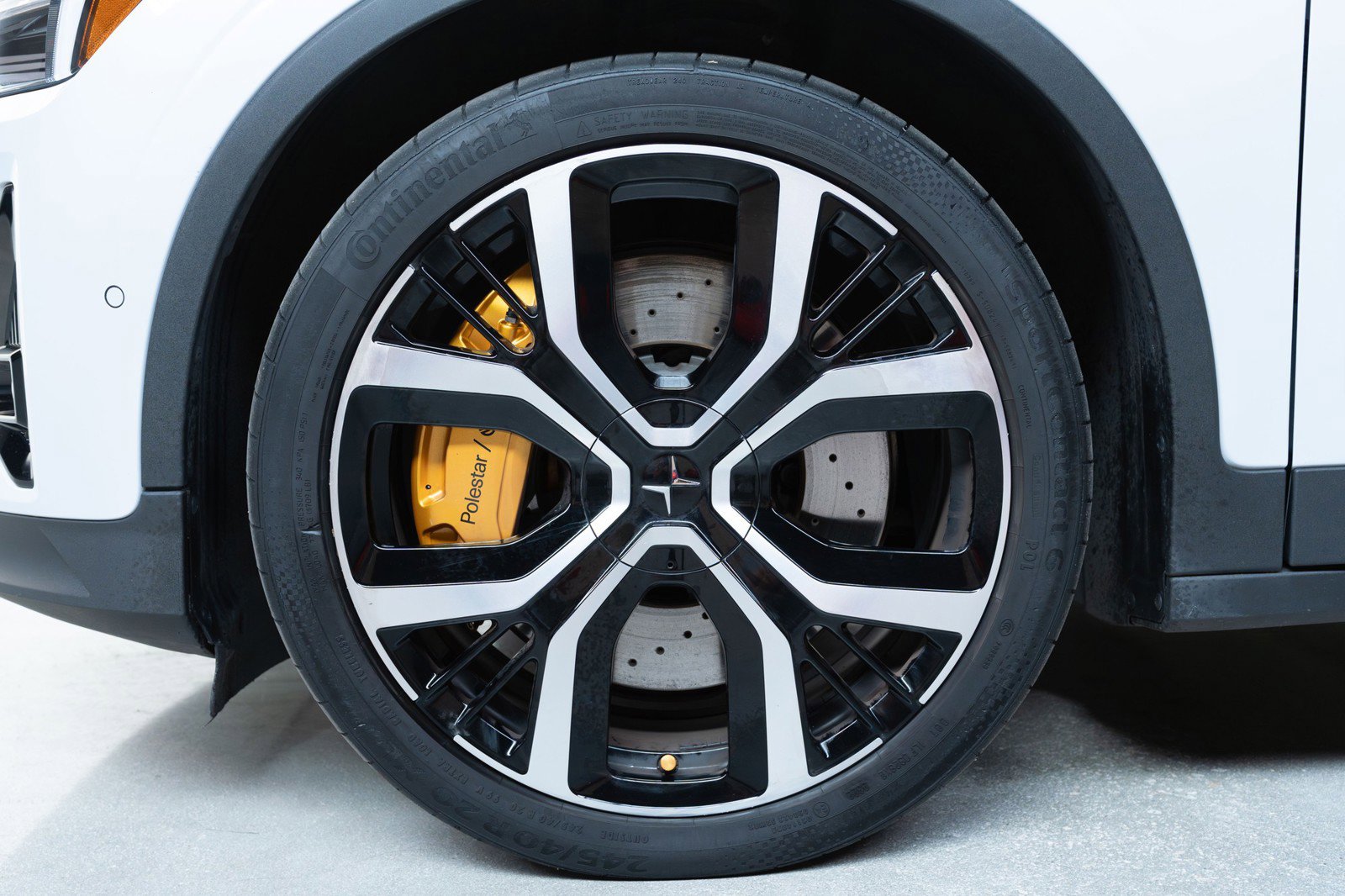 Used 2023 Polestar Polestar 2 w/ Pilot Pack AWD/4WD image 17