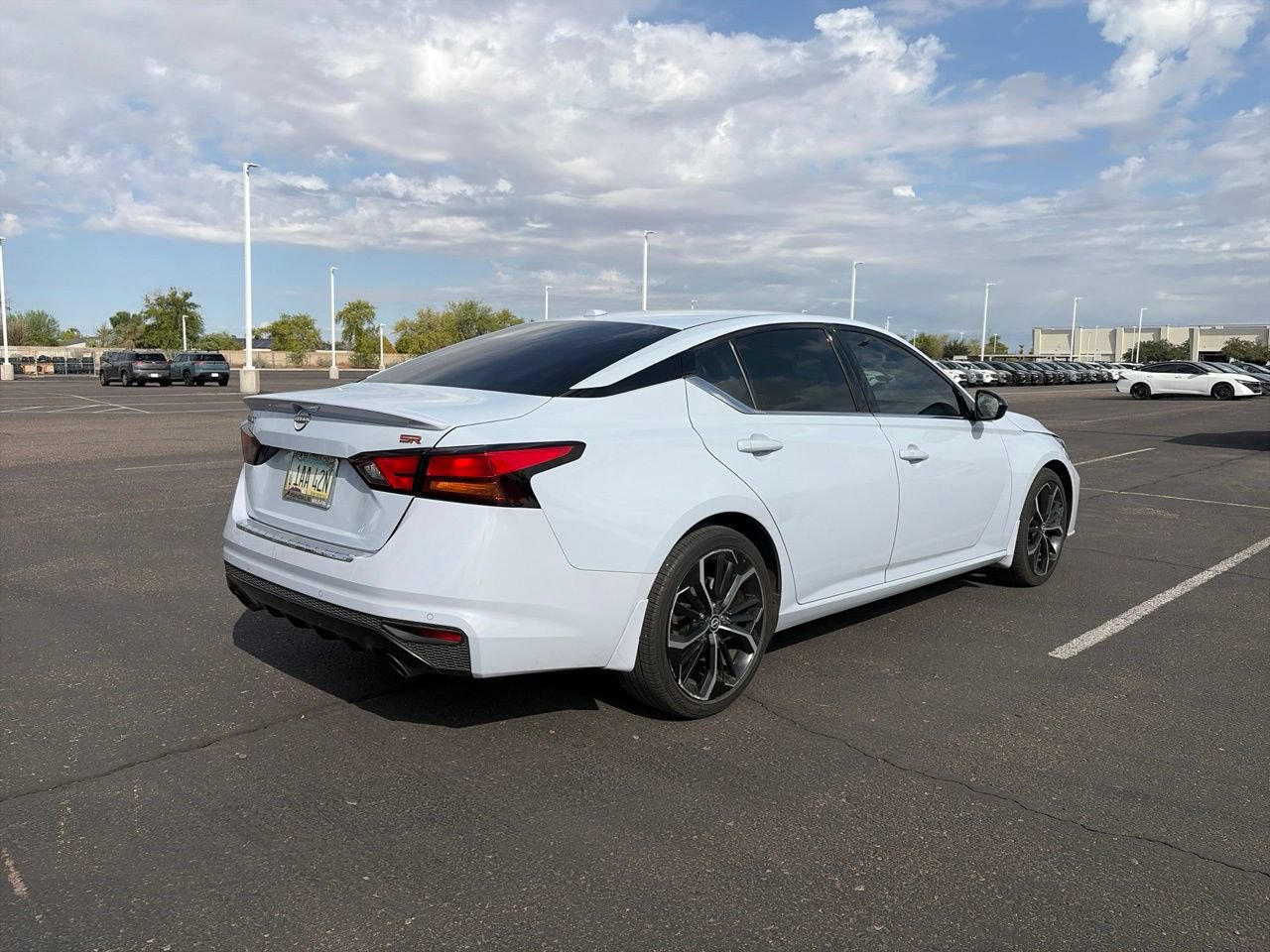 Used 2023 Nissan Altima 2.5 SR FWD image 5
