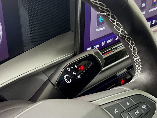 New 2026 Volkswagen Tiguan SE AWD/4WD image 18