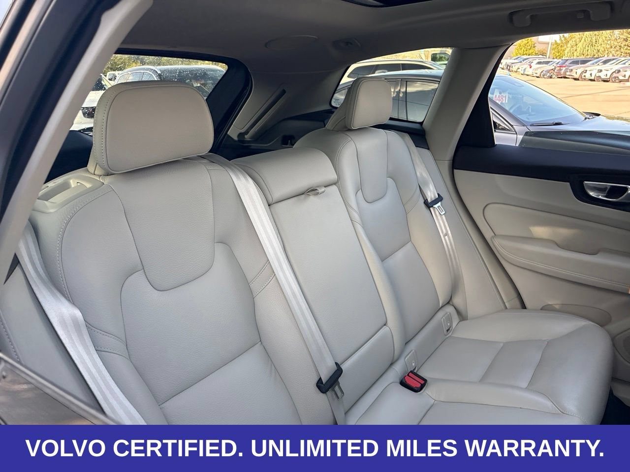 Certified 2024 Volvo XC60 B5 Plus w/ Protection Package Premier AWD/4WD image 10