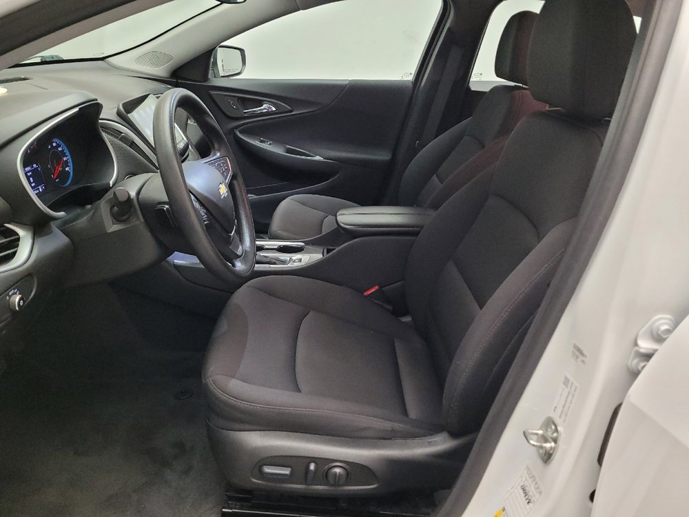 Used 2024 Chevrolet Malibu LT image 17