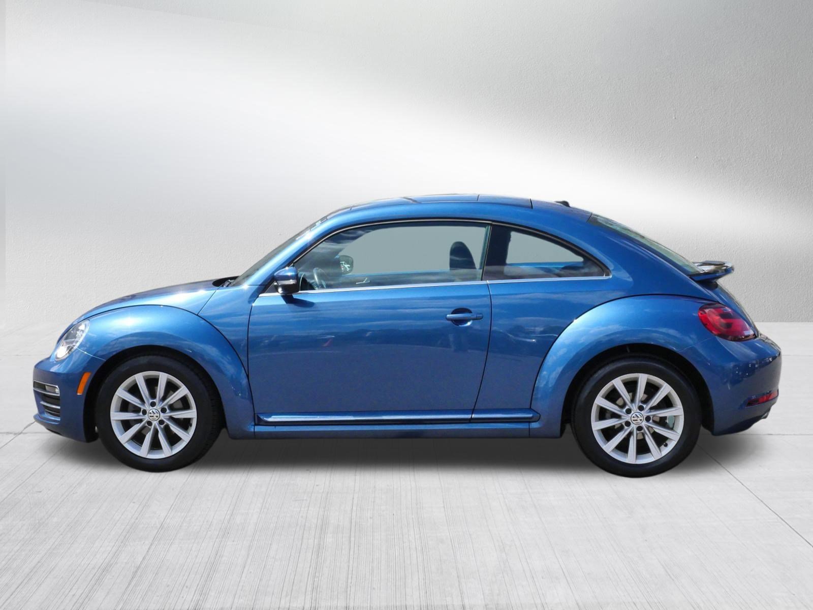 Used 2019 Volkswagen Beetle 2.0T SE FWD image 4