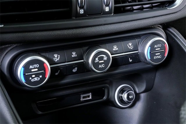 New 2025 Alfa Romeo Giulia image 17
