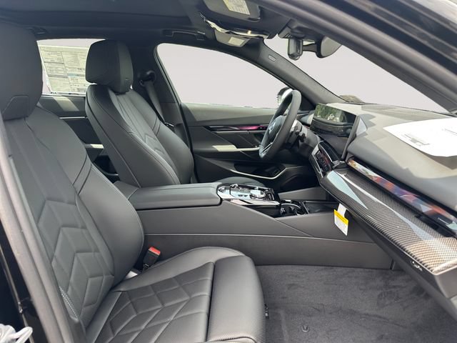 New 2027 BMW 540i xDrive w/ Executive Package AWD/4WD image 15