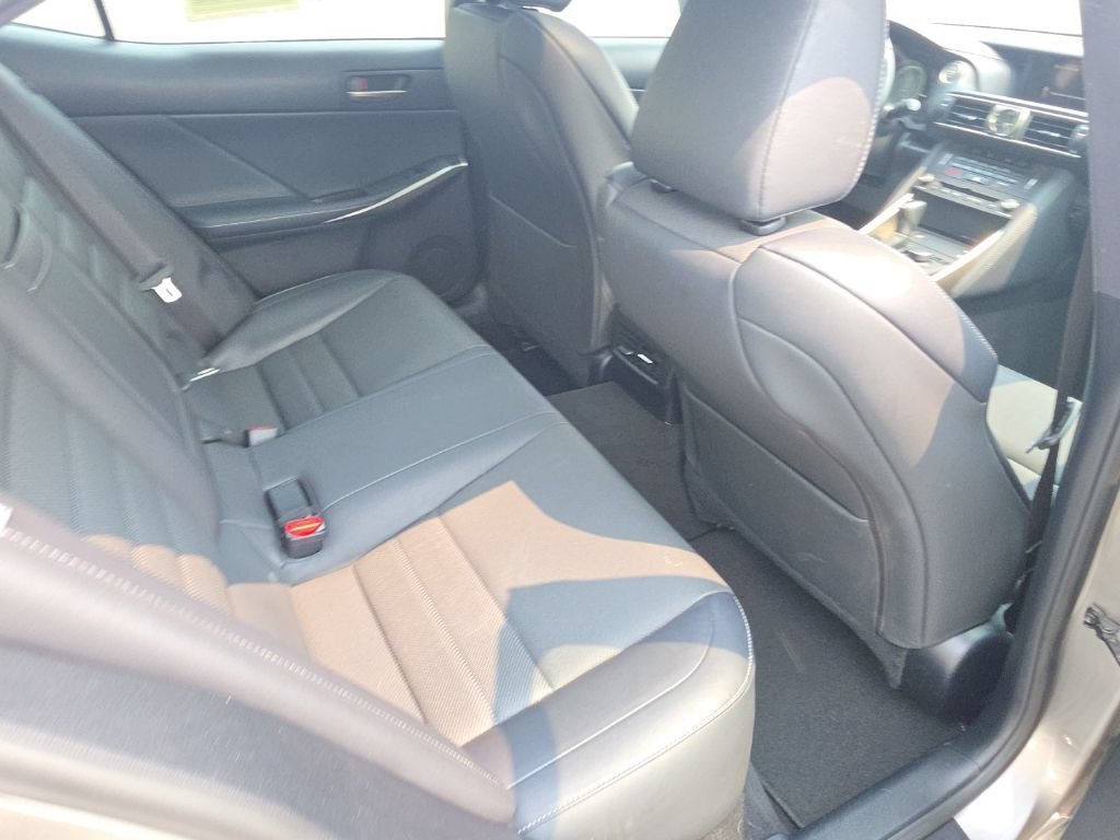 Used 2019 Lexus IS 300 F Sport AWD/4WD image 32