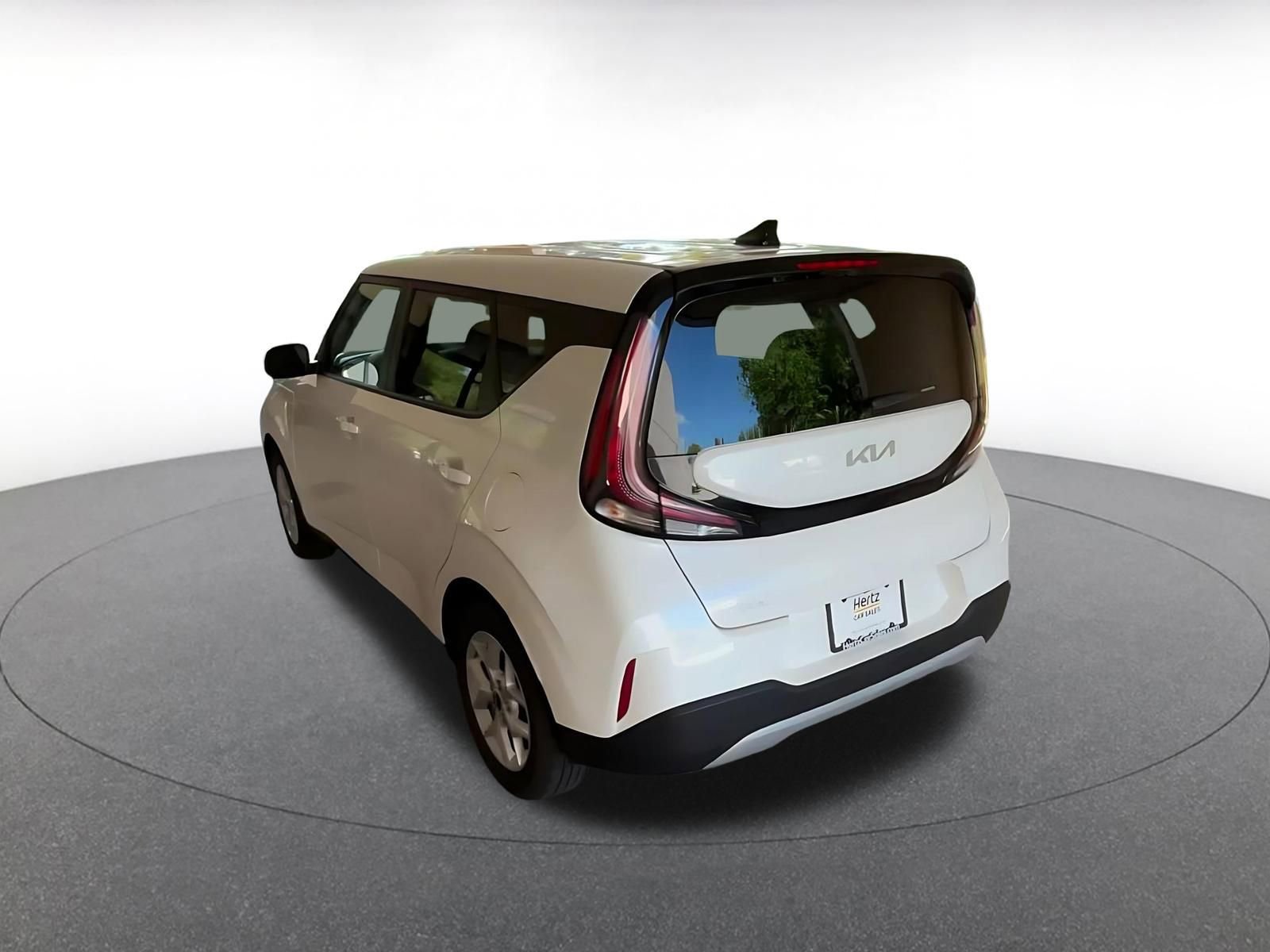 Used 2025 Kia Soul LX w/ LX Technology Package image 11