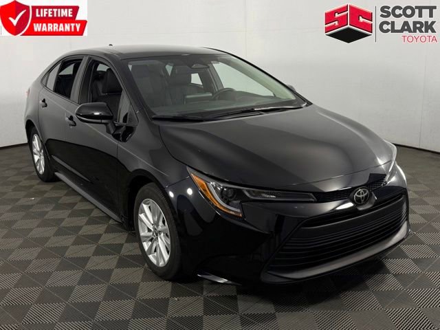 Used 2023 Toyota Corolla LE w/ LE Convenience Package FWD image 1