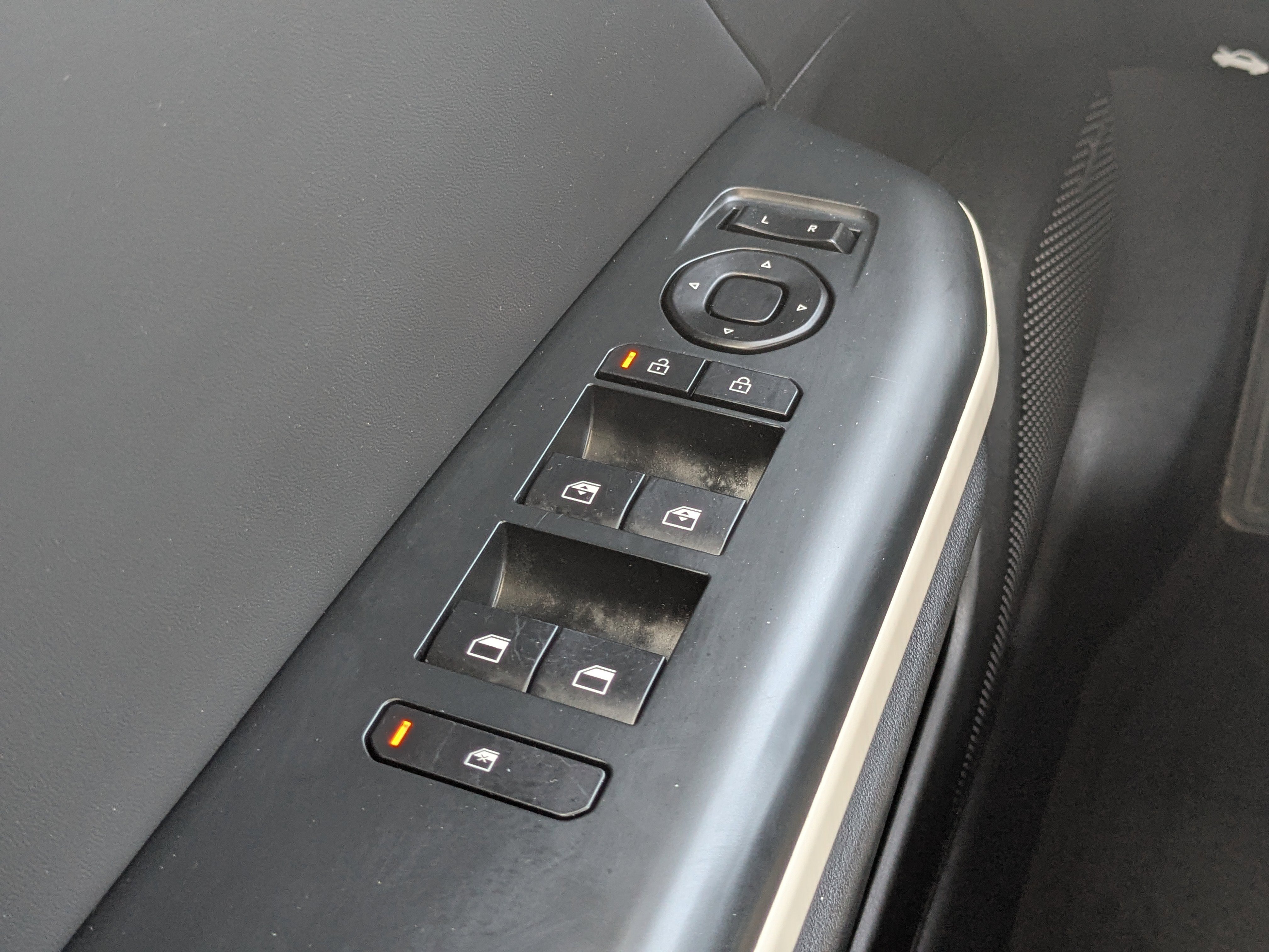 Certified 2025 Kia K4 GT-Line w/ GT-Line Premium Package image 35