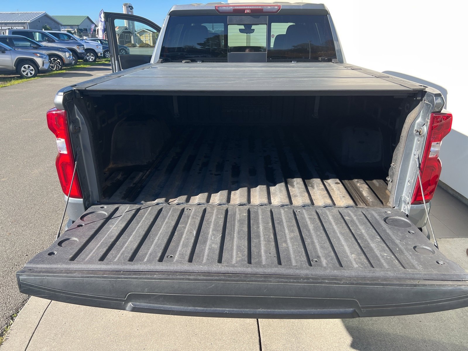 Used 2019 Chevrolet Silverado 1500 High Country w/ Technology Package image 22