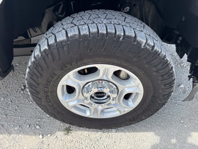 Used 2025 Ford F250 XLT w/ FX4 Off-Road Package AWD/4WD image 25