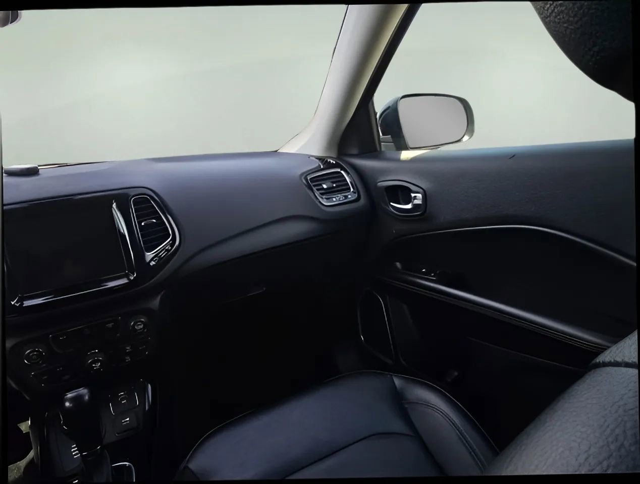 Used 2020 Jeep Compass Limited image 15