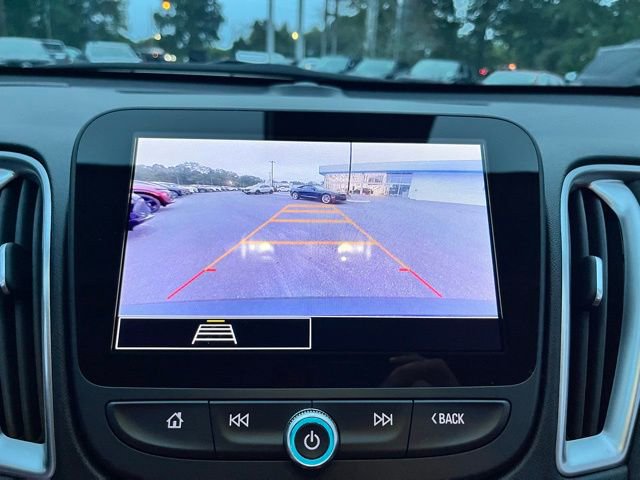 Used 2024 Chevrolet Malibu LT image 32