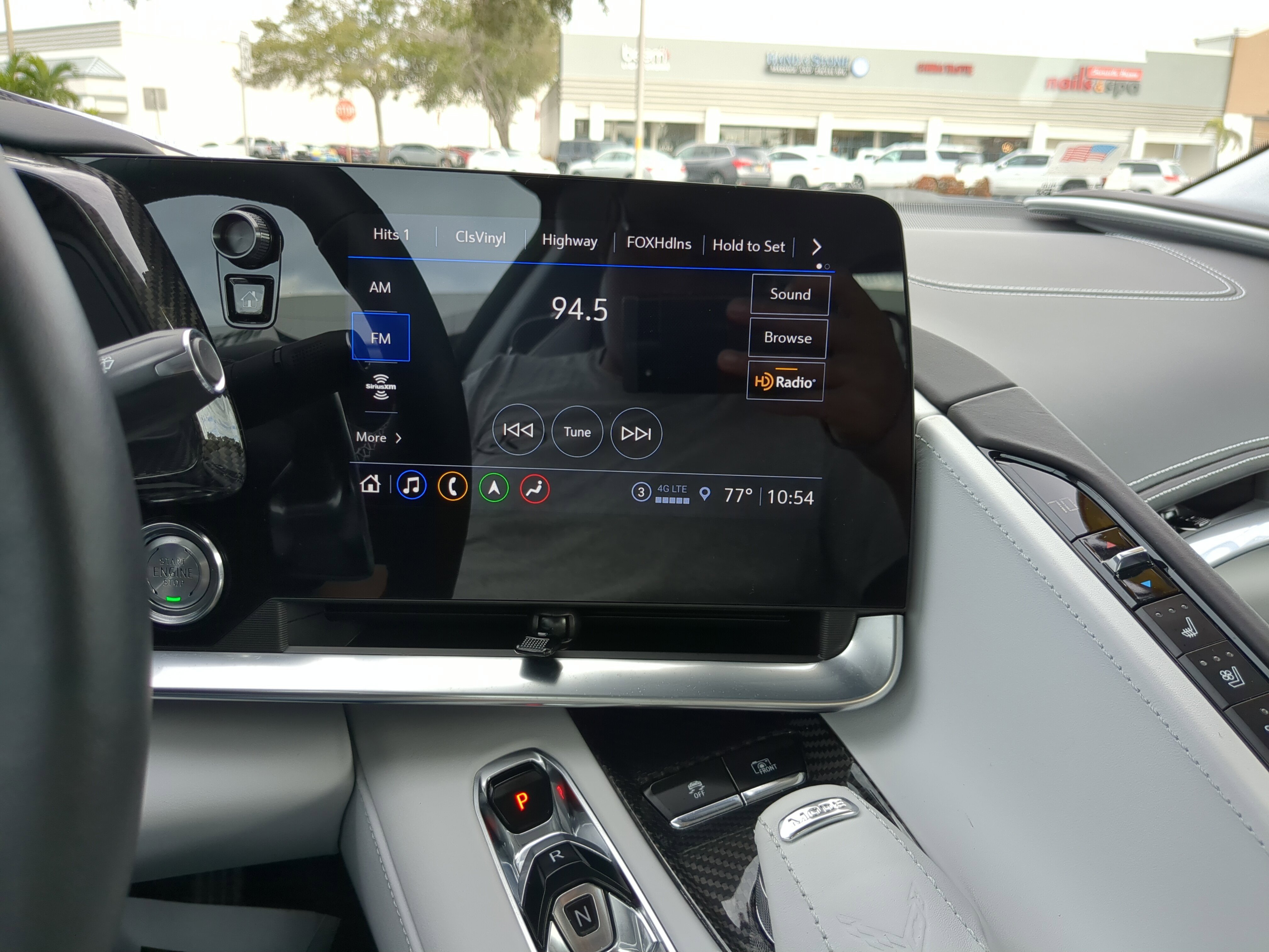 Certified 2021 Chevrolet Corvette Stingray Premium Cpe w/ Engine Appearance Package image 18