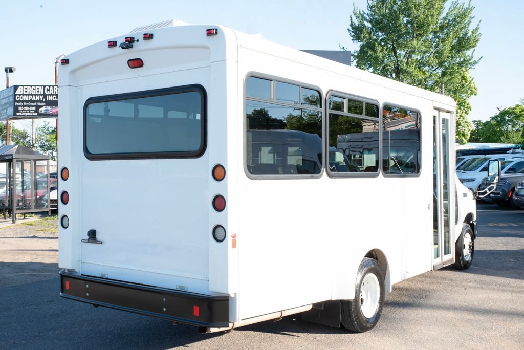 Used 2017 Ford E-450 and Econoline 450 Super Duty w/ Shuttle Bus Prep Package RWD image 11