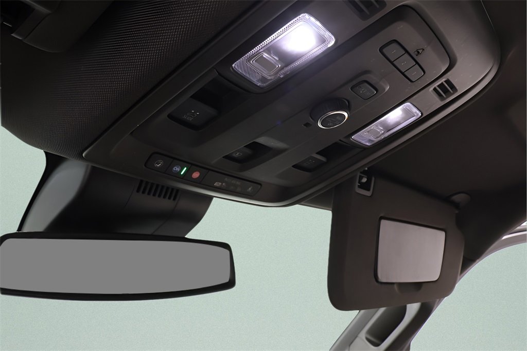 Used 2023 GMC Yukon SLT w/ Max Trailering Package image 16