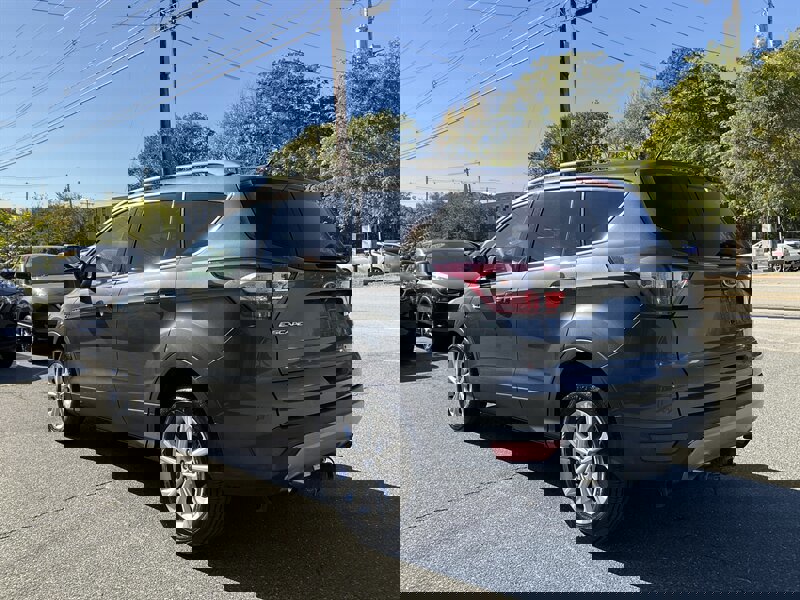 Used 2018 Ford Escape SE image 7