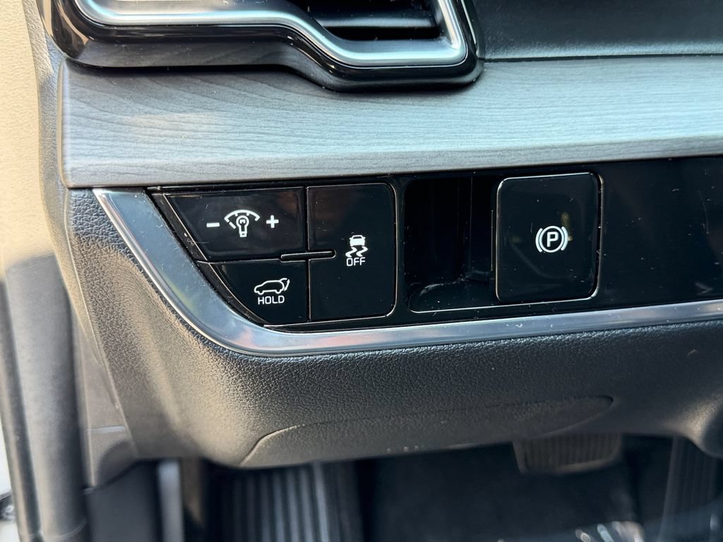 Certified 2023 Kia Sportage X-Line w/ X-Line Premium Package AWD/4WD image 29