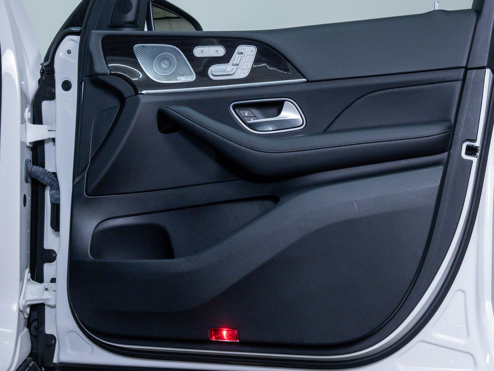 Used 2021 Mercedes-Benz GLE 350 4MATIC image 9