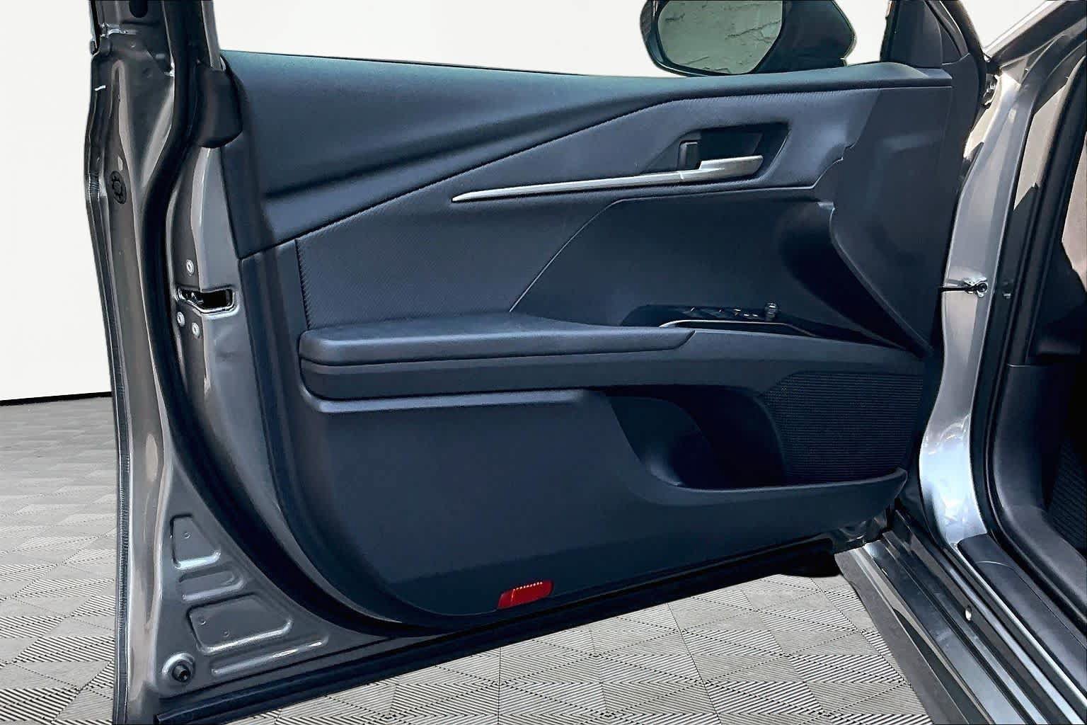 Certified 2026 Toyota Camry SE w/ Convenience Package FWD image 22