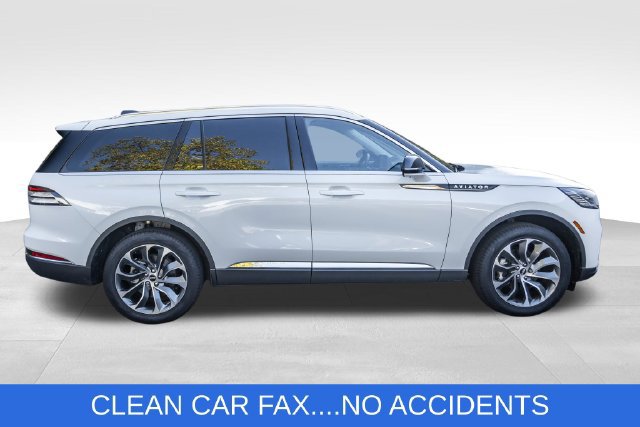 Used 2026 Lincoln Aviator Reserve w/ Illumination Package AWD/4WD image 3