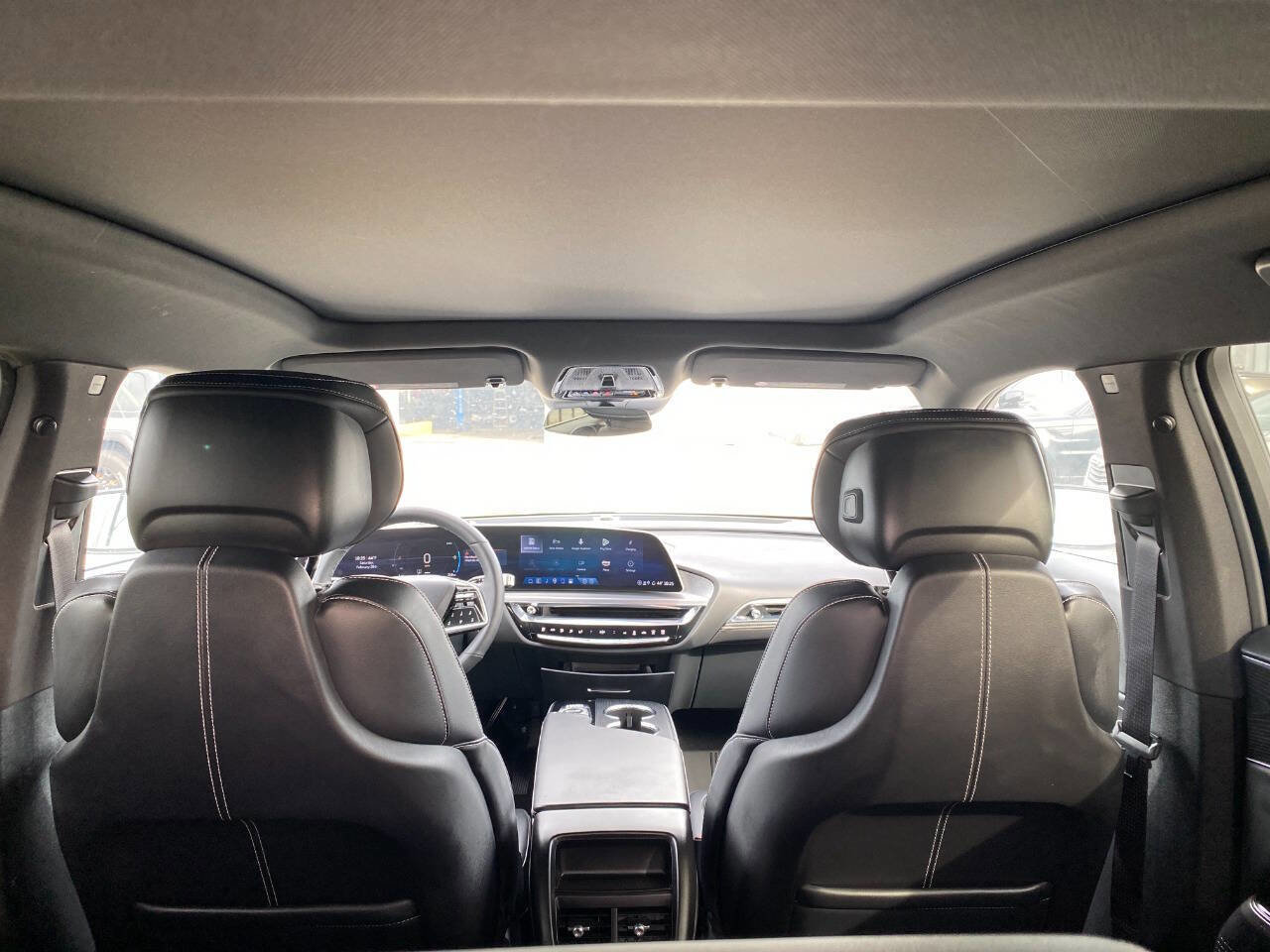 Used 2025 Cadillac Lyriq Sport w/ LPO, Floor Liner Package image 8