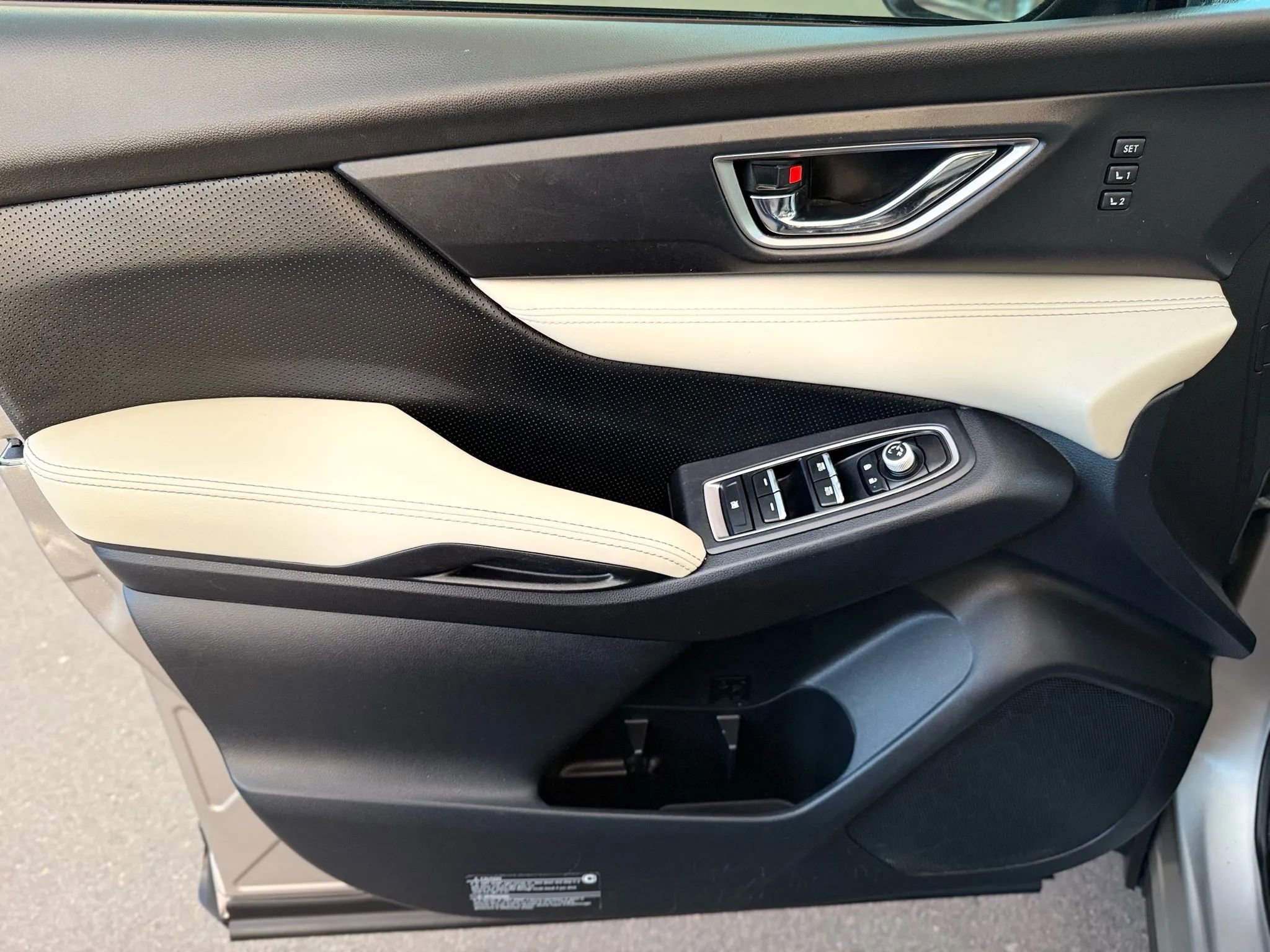 Used 2020 Subaru Ascent Limited image 12