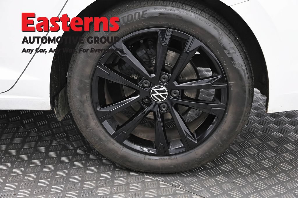 Used 2024 Volkswagen Jetta Sport FWD image 33