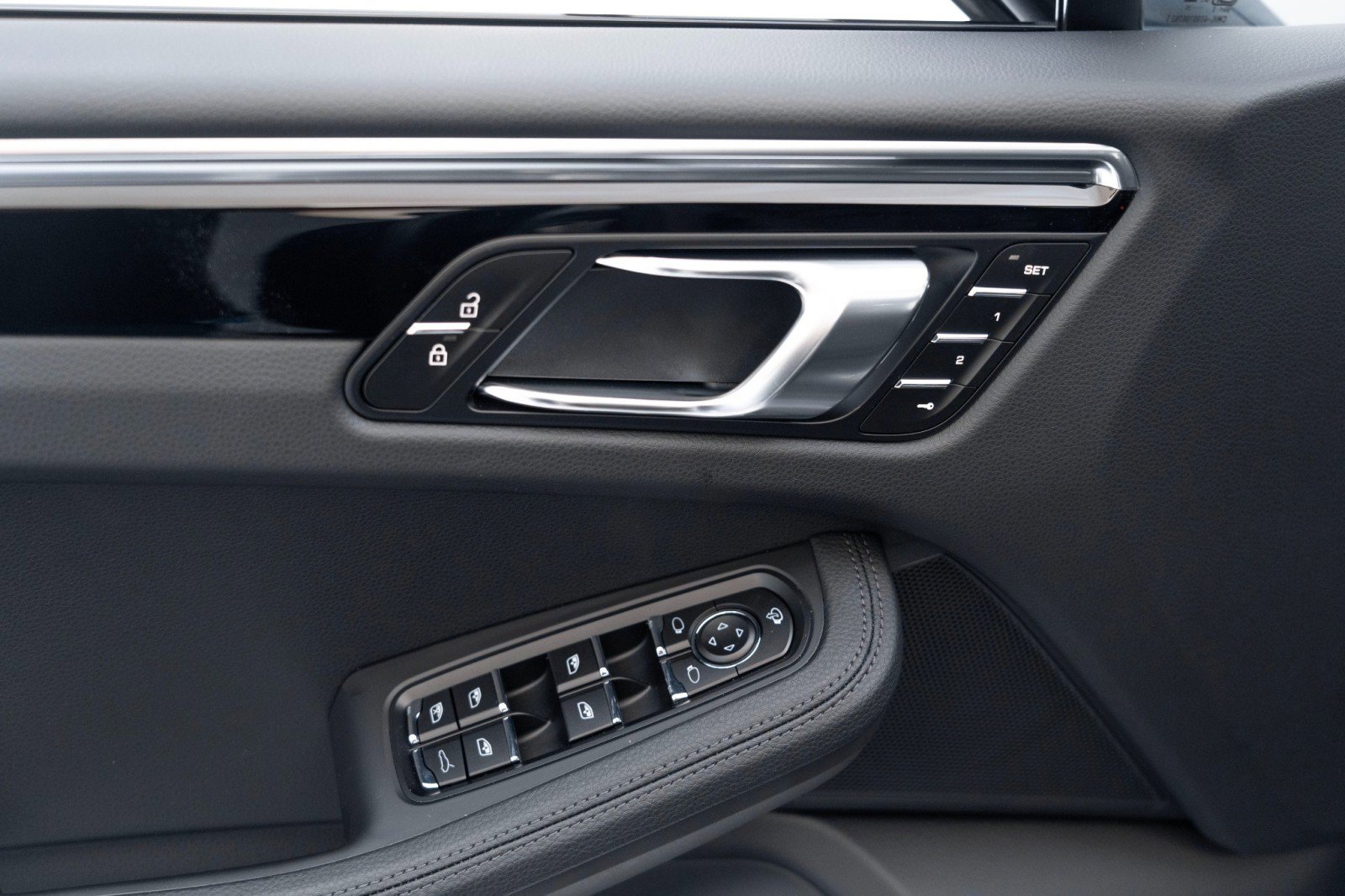 New 2025 Porsche Macan image 22