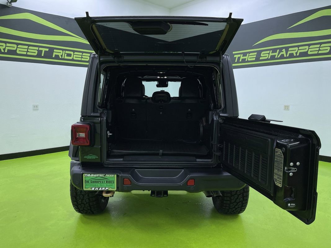 Used 2022 Jeep Wrangler Unlimited Rubicon w/ Xtreme Recon 35" Tire Package image 9