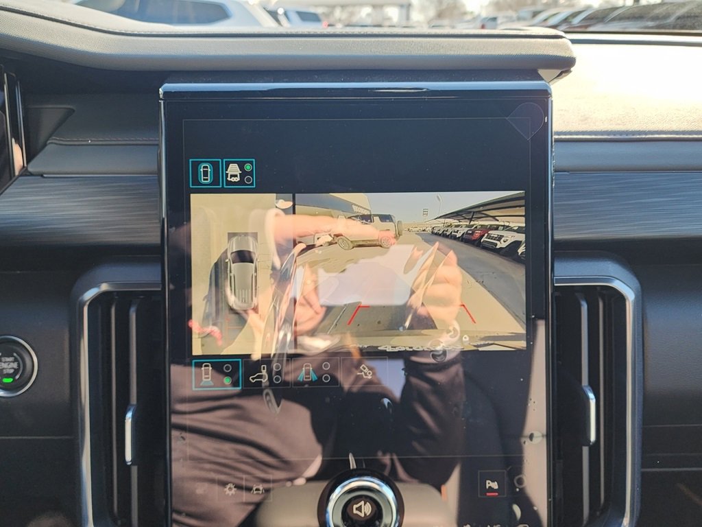 New 2026 GMC Acadia AT4 w/ Luxury Package image 31