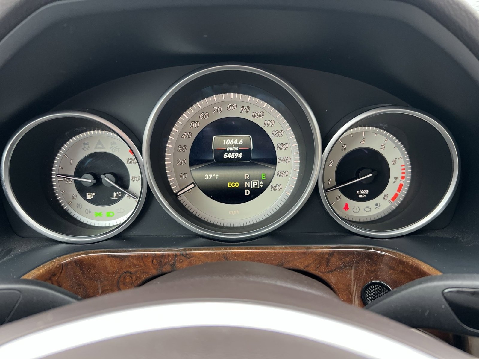 Used 2014 Mercedes-Benz E 350 4MATIC Sedan image 16