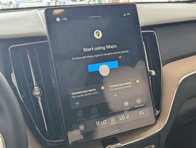 New 2026 Volvo XC60 T8 Core image 20