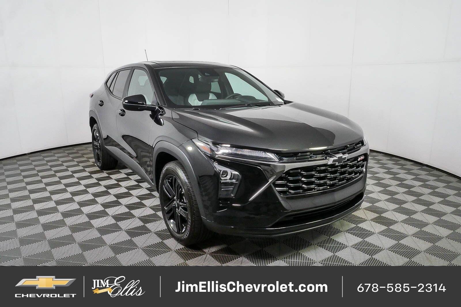 Certified 2025 Chevrolet Trax RS w/ Sunroof Package FWD image 24