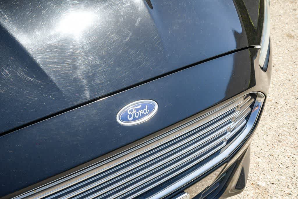 Used 2016 Ford Fusion SE FWD image 5