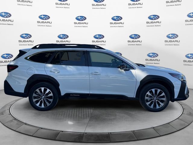 Used 2023 Subaru Outback Limited AWD/4WD image 3