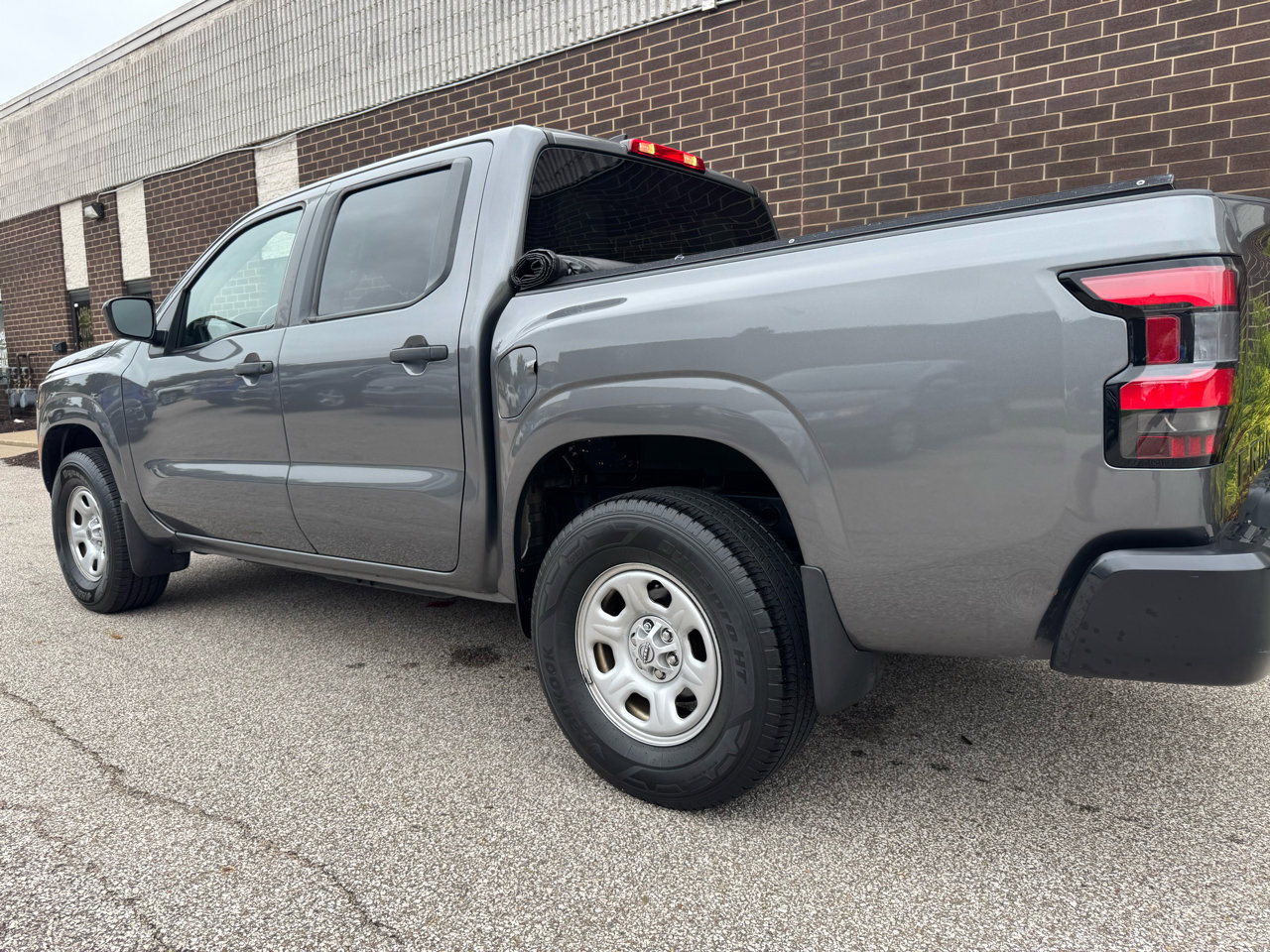 Used 2022 Nissan Frontier S image 29