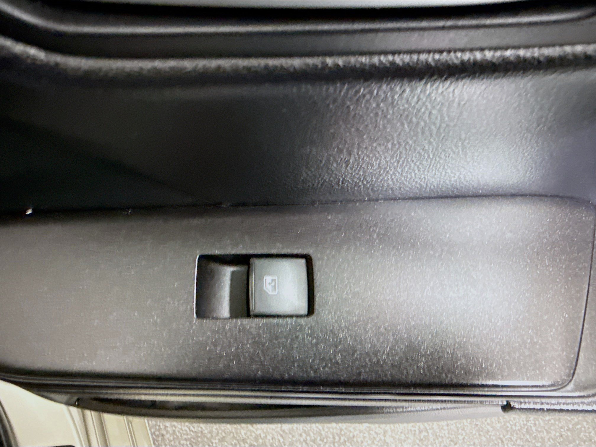 Used 2017 Toyota Camry SE FWD image 30