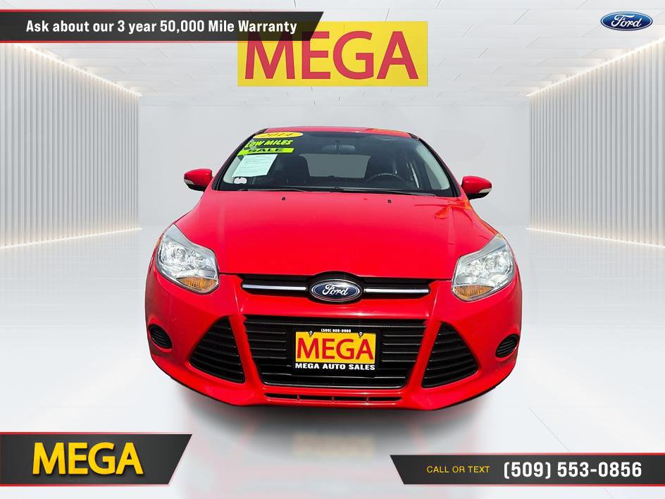 Used 2014 Ford Focus SE FWD image 2