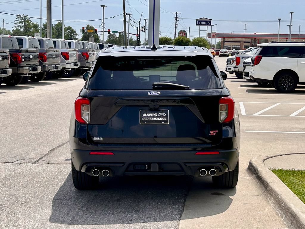 Certified 2021 Ford Explorer ST w/ Equipment Group 401A AWD/4WD image 5