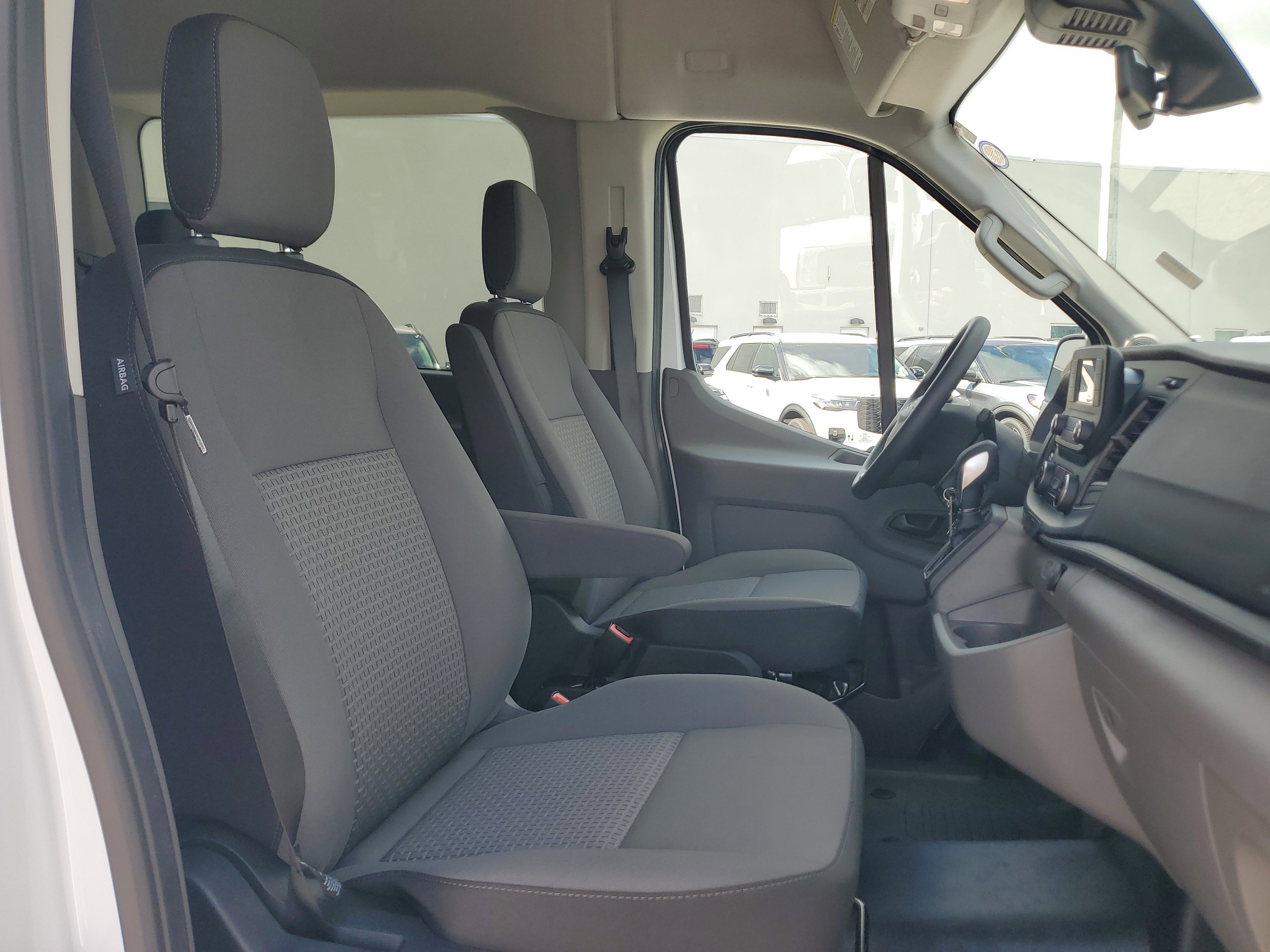Used 2025 Ford Transit 350 XL image 10