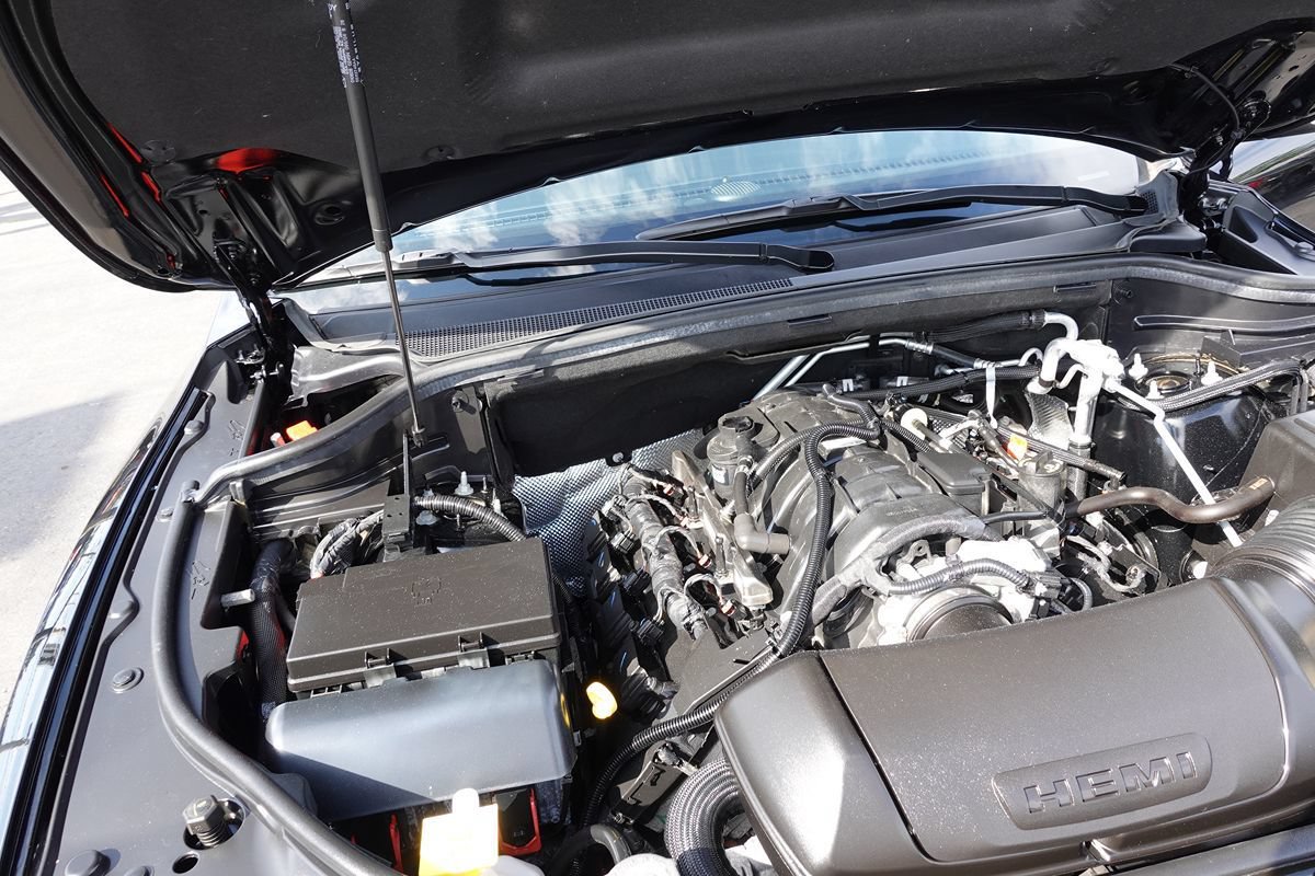 Used 2024 Dodge Durango R/T w/ Blacktop Package AWD/4WD image 66