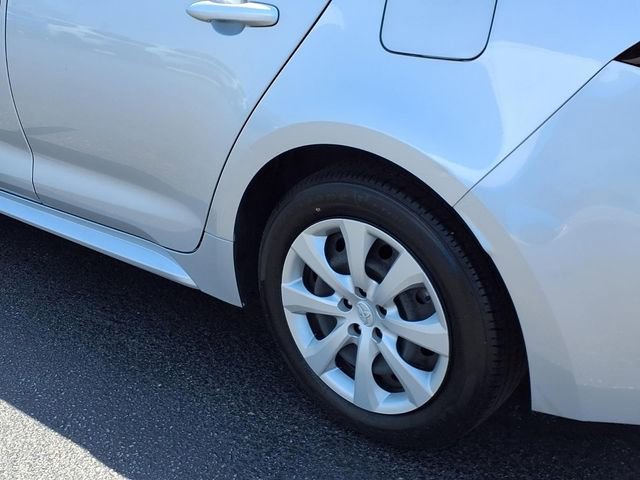 Used 2022 Toyota Corolla LE image 20