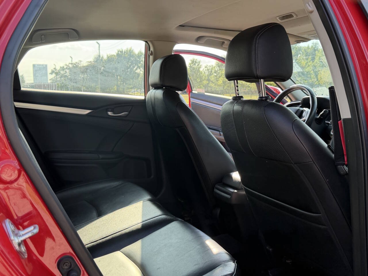 Used 2018 Honda Civic EX-L image 17