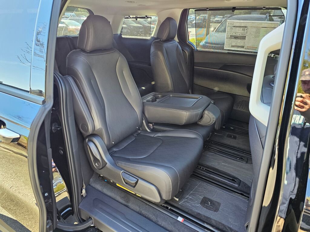 New 2026 Kia Carnival SX image 29