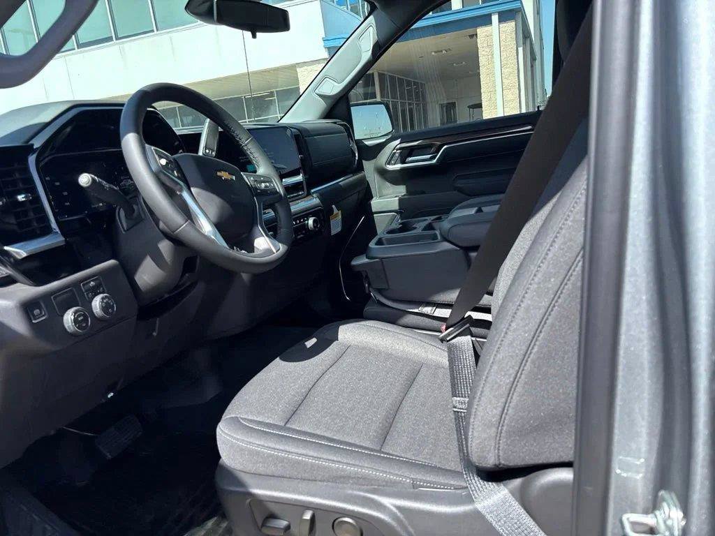 New 2026 Chevrolet Silverado 1500 LT RWD image 17