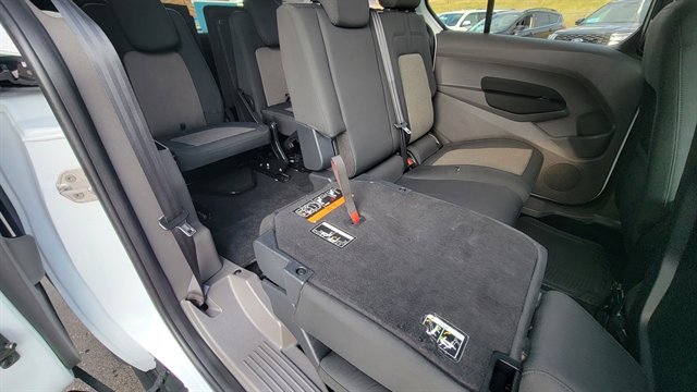 Used 2020 Ford Transit Connect XL image 29