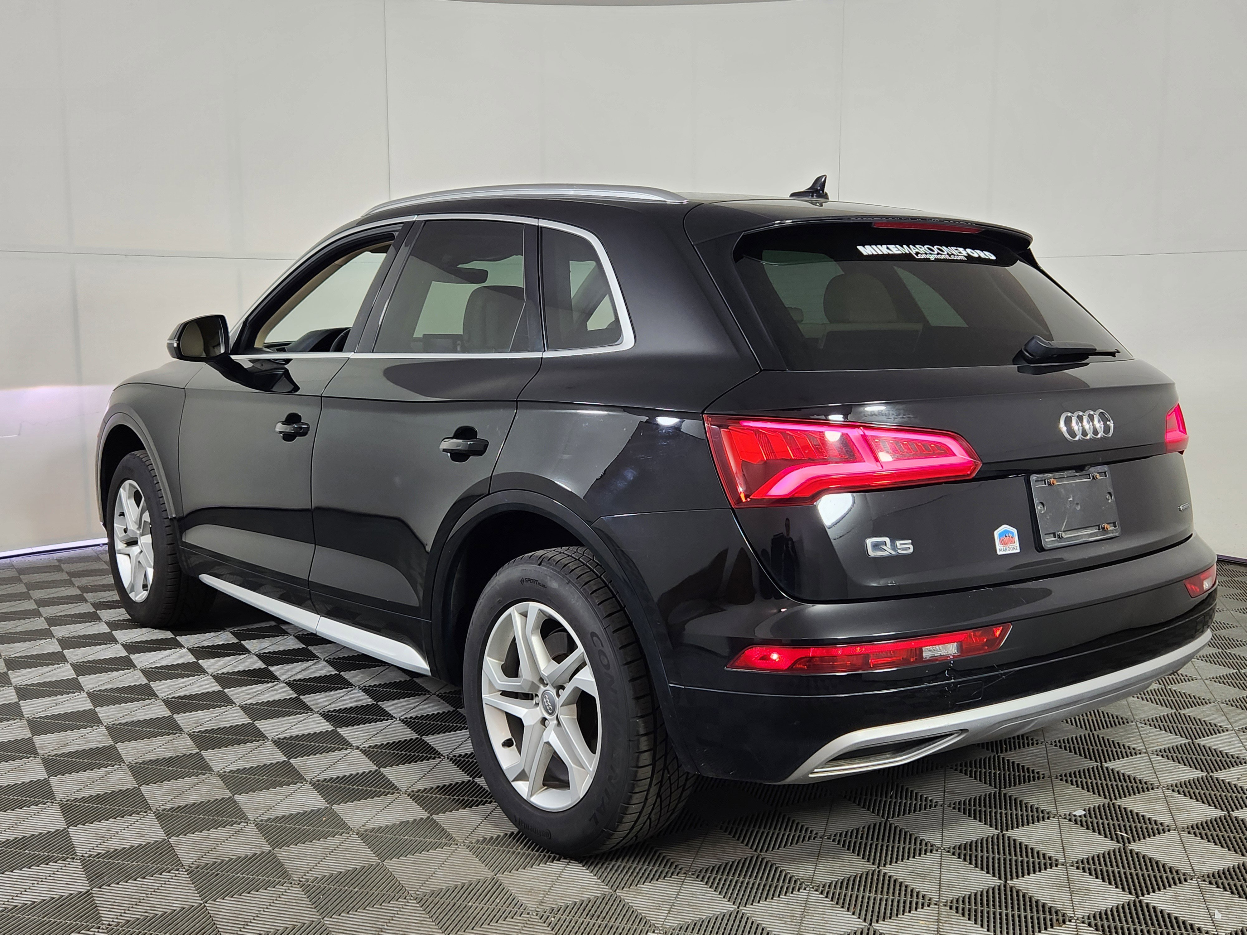Used 2019 Audi Q5 2.0T Premium w/ Convenience Package AWD/4WD image 5