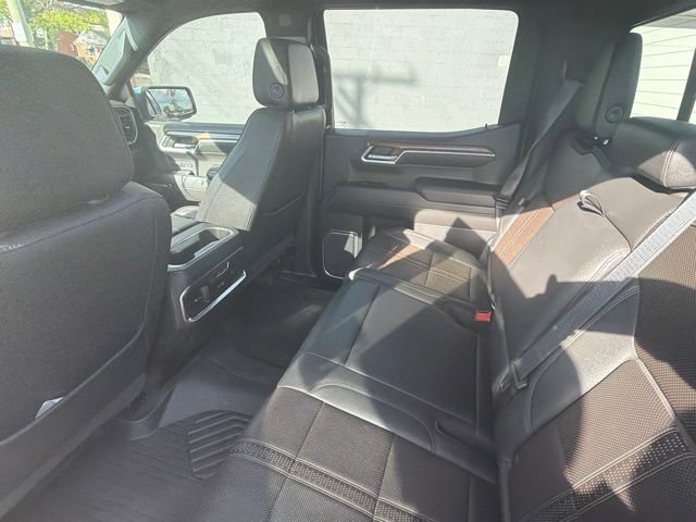 Used 2022 Chevrolet Silverado 1500 High Country w/ Technology Package AWD/4WD image 25